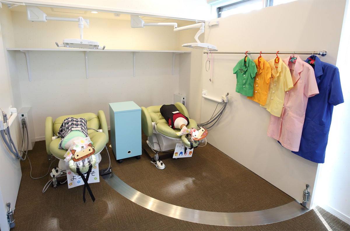 歯医者さん体験ができるミニ診察台